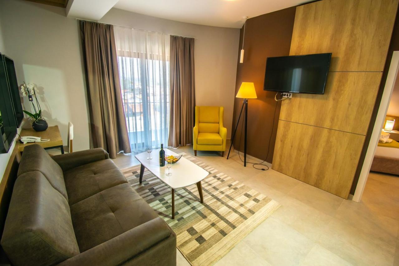 Hotel Hills Ulcinj Extérieur photo