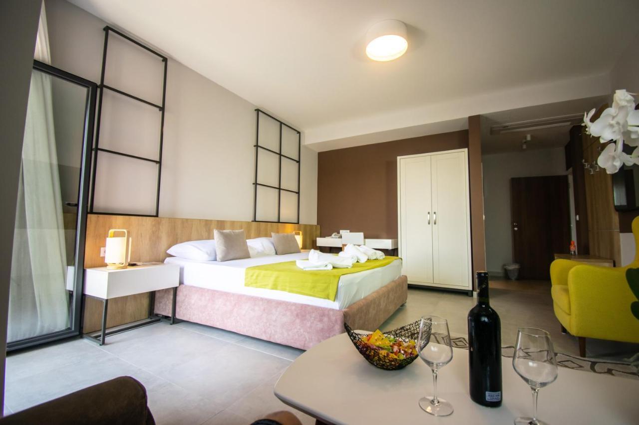Hotel Hills Ulcinj Extérieur photo