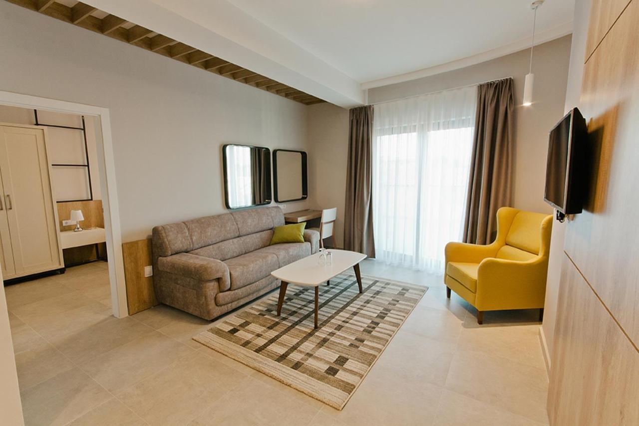 Hotel Hills Ulcinj Extérieur photo